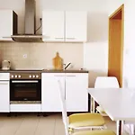 Ana Apartamento *